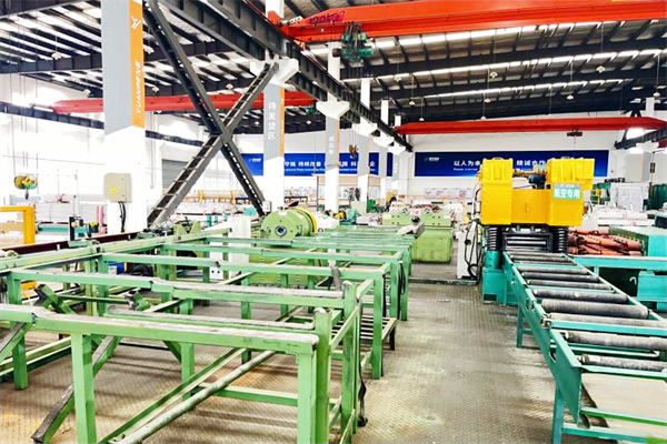 Precision rolling machine